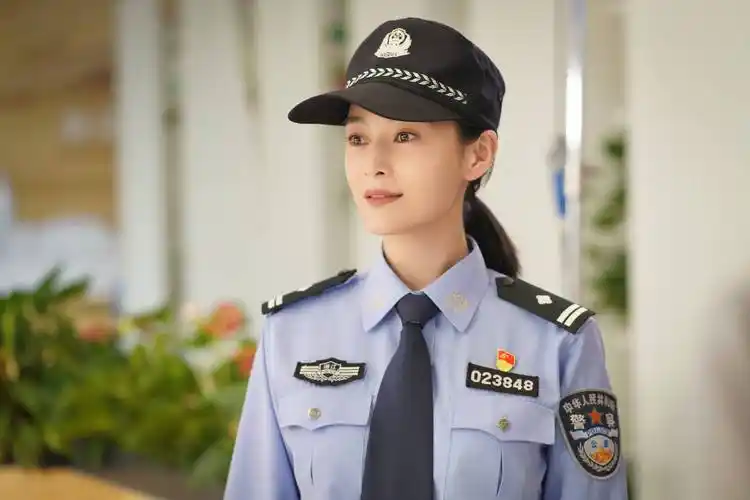王媛可《护卫者》持续热播 饱满演技刻画出干练民警形象_陈晓静_江苏