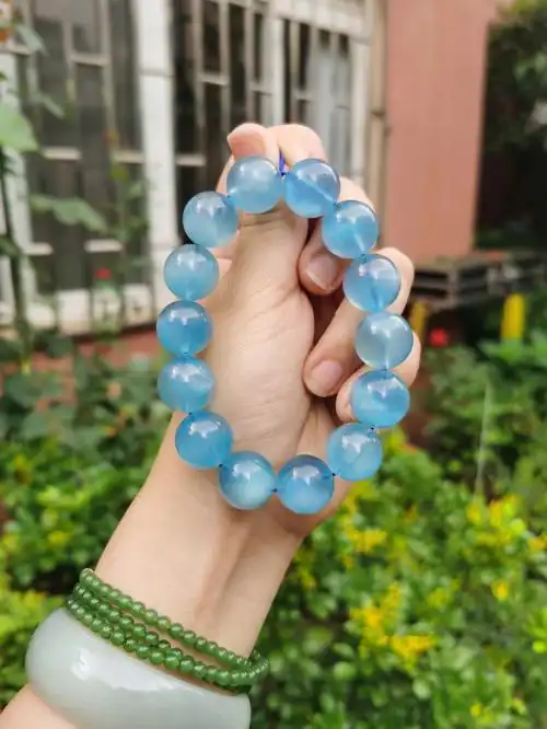 海蓝宝超大颗粒圆珠手串
