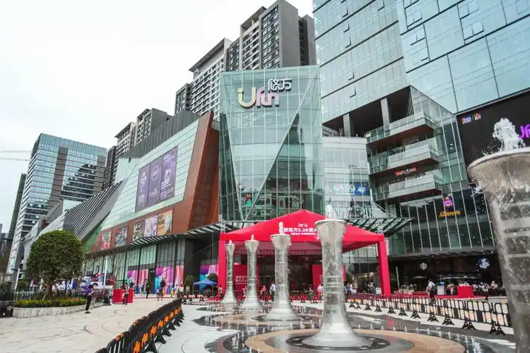 从2014年开始,合景泰富逐步加快购物中心的建设速度,成都悠方的亮相势