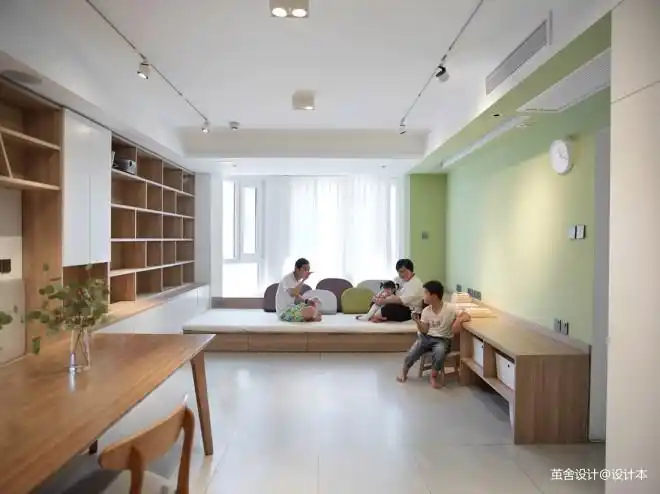 客厅榻榻米阳台装修效果图