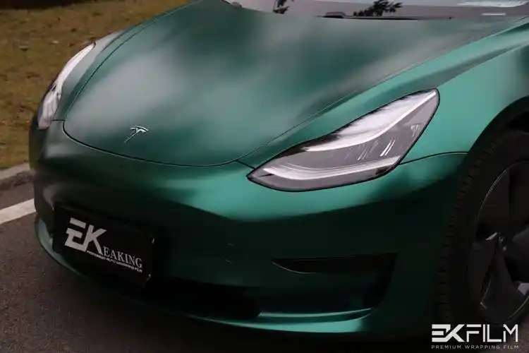 特斯拉model3汽车ek改色膜电光金属祖母绿