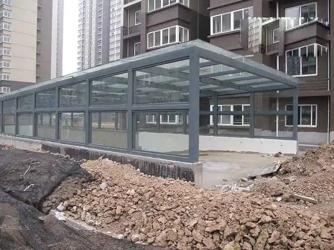 地下停车场入口玻璃雨棚