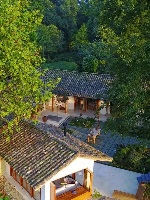 乡村民宿设计改造|至简至美的林间小院