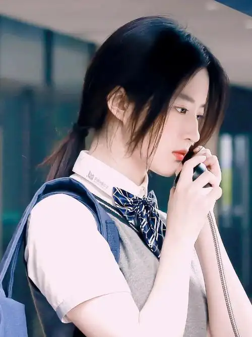 审美积累刘亦菲校服