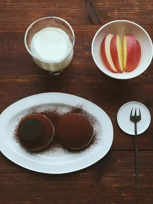 今天吃巧克力大福 放了奥利奥碎没有放糖哎呀我们俩的口感刚刚好不喜