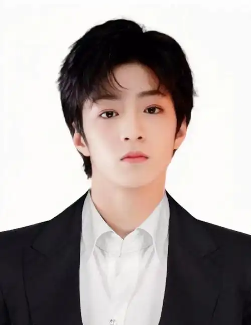 刘耀文2005 0923严浩翔2004 0816贺峻霖2004 06 15宋亚轩2004 03 04