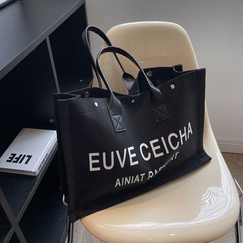 出口法国意大利外贸品牌折扣店尾单货女装草编包剪标撤柜捡漏清仓