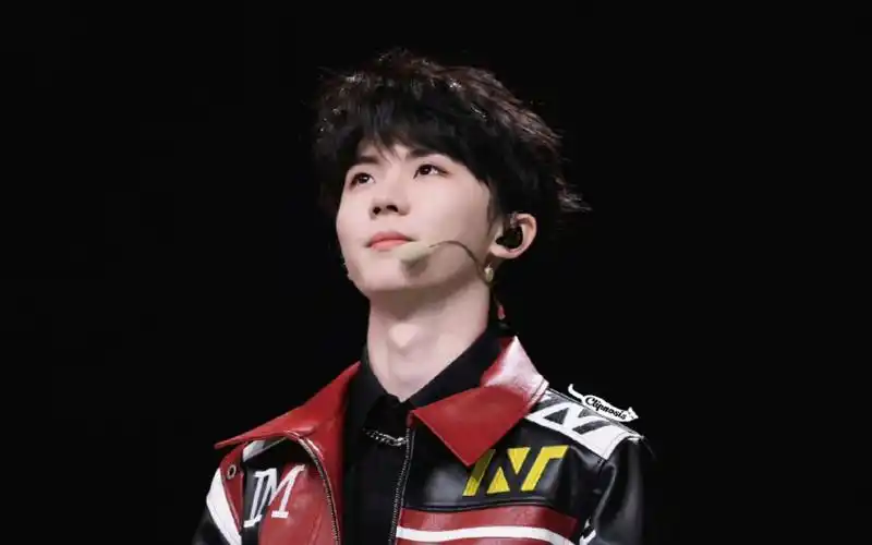 20231118 马嘉祺舞台直拍 【要你管】叁重楼暨出道四周年演唱会 -"