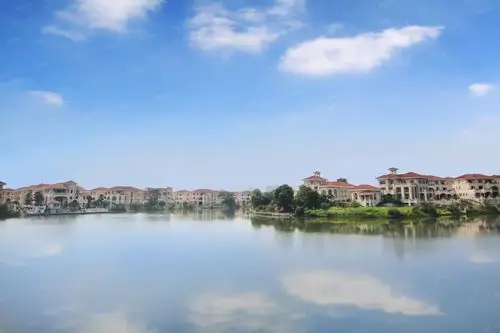 山水龙盘(别墅)6室5厅5卫207㎡东南197万