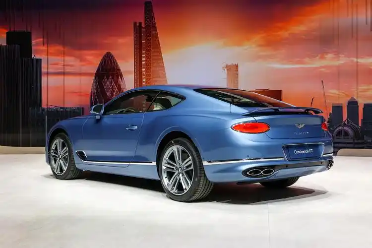 宾利全系车型亮相广州国际车展  添越长轴距mulliner版中国首秀