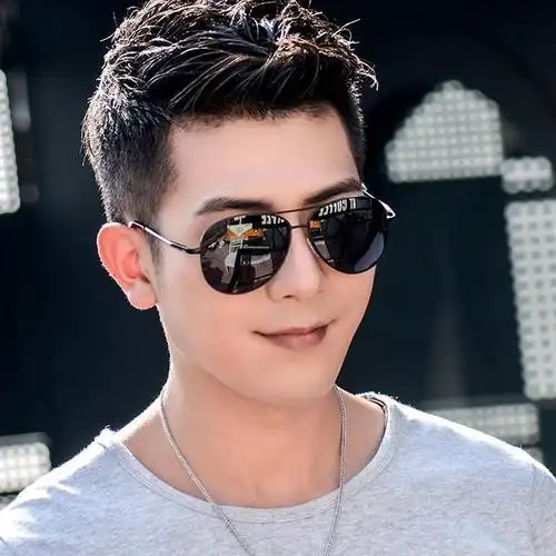 墨镜男士太阳镜男潮   复古高雅,阻挡紫外线的同时更具时尚感.