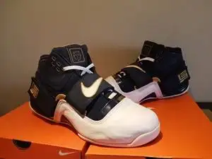 5码詹姆斯士兵1代勒布朗詹姆斯lbj士兵一代元