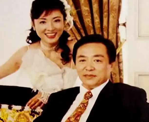 周涛央视一姐到央企董事长名利双收如今她怎样了