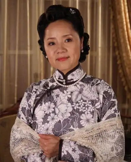 回顾《还珠格格》25年后,剧中12位女星境况,其中3位主角已翻车