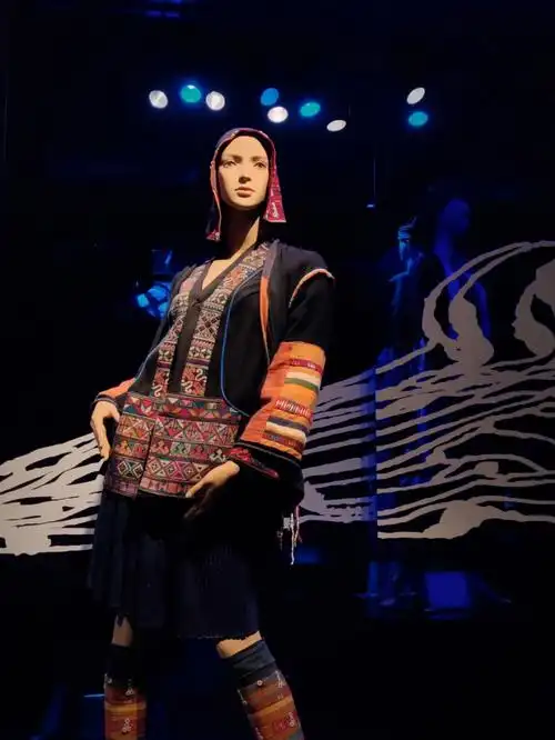 红河州之哈尼族阿卡