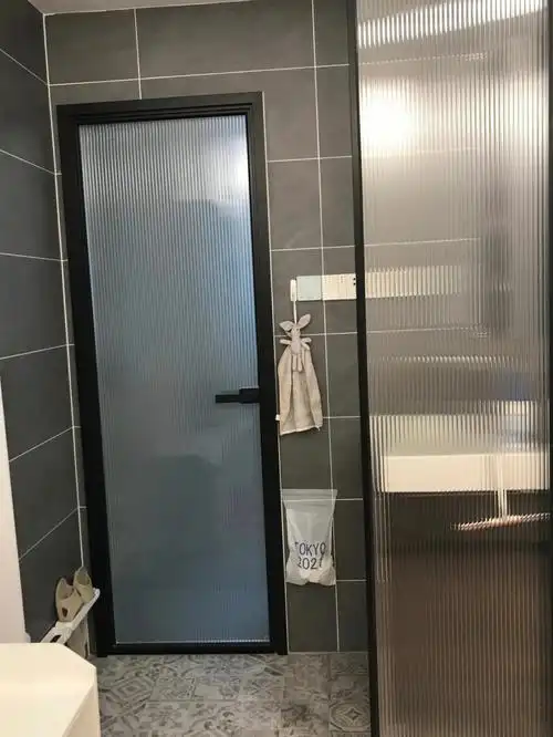 卫生间长虹玻璃门