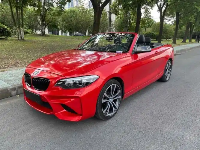 武汉2020年11月宝马宝马2系2019款225i敞篷轿跑车运动设计套装红色