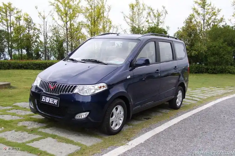 自带全新五菱宏光面包车求职司机