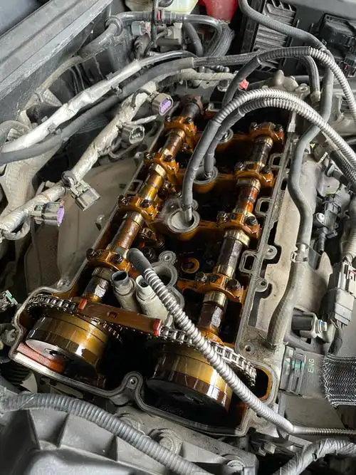 4,拆进排气凸轮轴_别克_君越_汽车大师