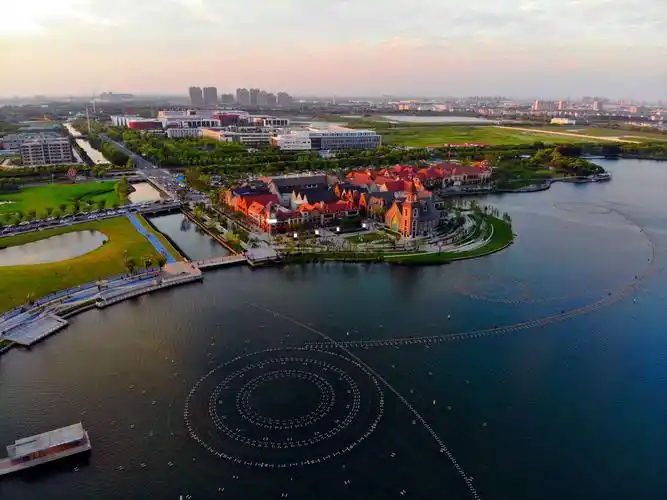 您欣赏过这样的大渔湾吗?——航拍智谷小镇