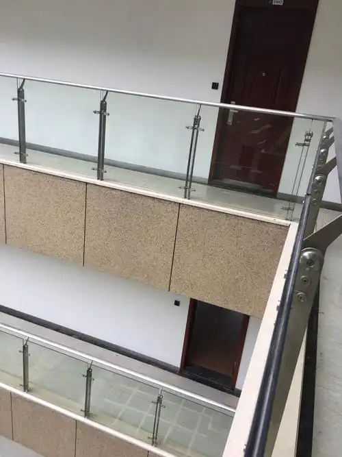 不锈钢玻璃栏杆