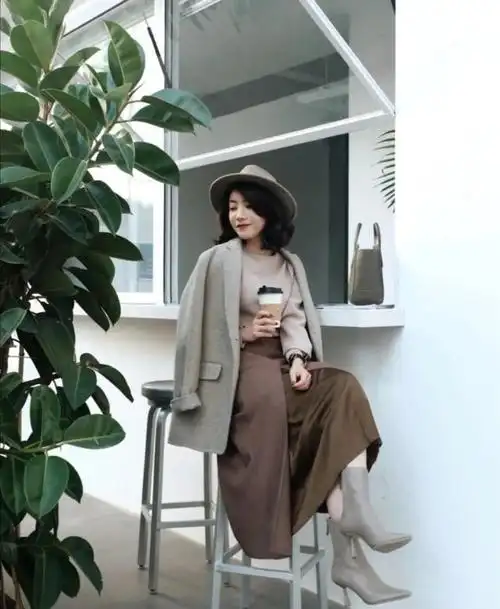 这是我见过最会打扮的"中年女人",年龄40,穿搭高级气质