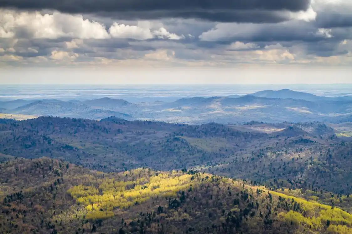 黑龙江被忽略的一座山,主峰海拔831米,属长白山山脉