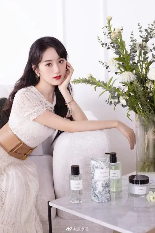 袁冰妍更新微博啦