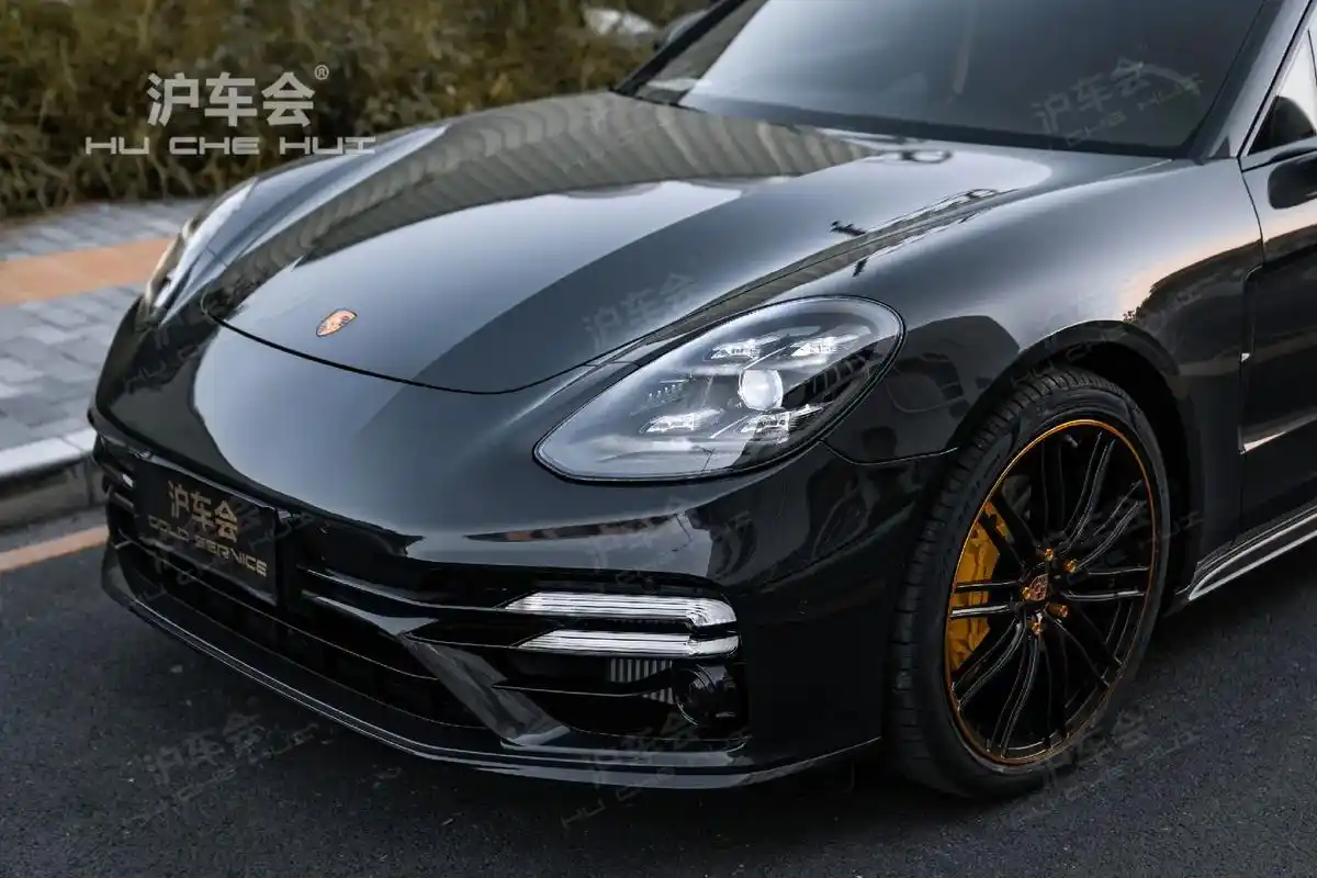 帕拉梅拉另一种风格,爱了爱了.保时捷帕拉梅拉971改装案例: - 抖音