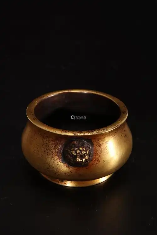 明代铜鎏金狮耳铜香炉