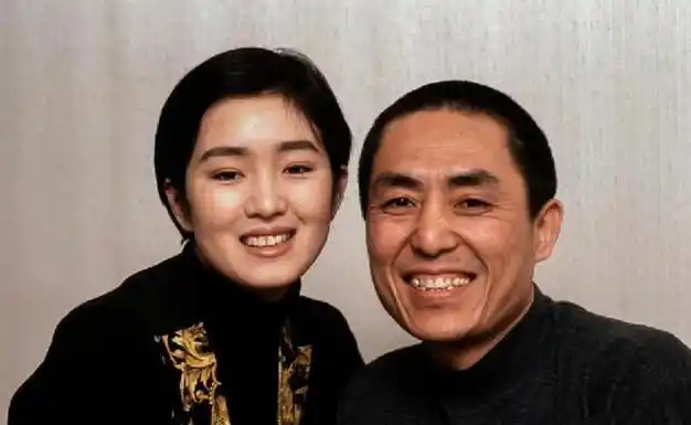 肖华:目睹前夫张艺谋"梅开三度",离婚后孑然一身再也不谈感情