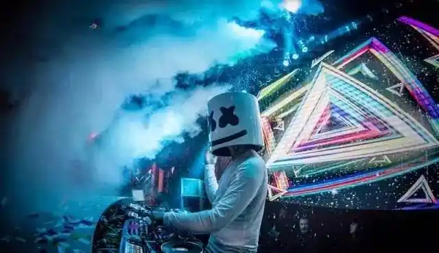 棉花糖inbarⅡ丨电音粉派对开启今夏第一波蹦迪热潮