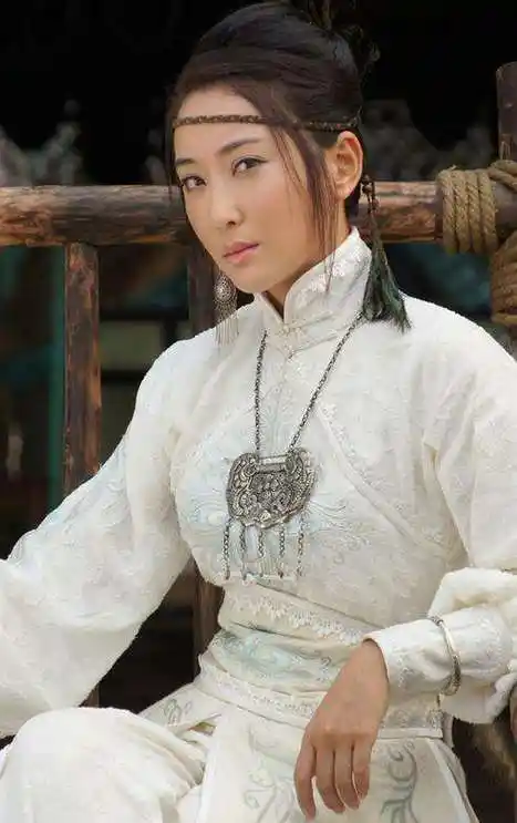 金星耍双节棍险打脸首演女土匪演技碎成渣不敌小猎女