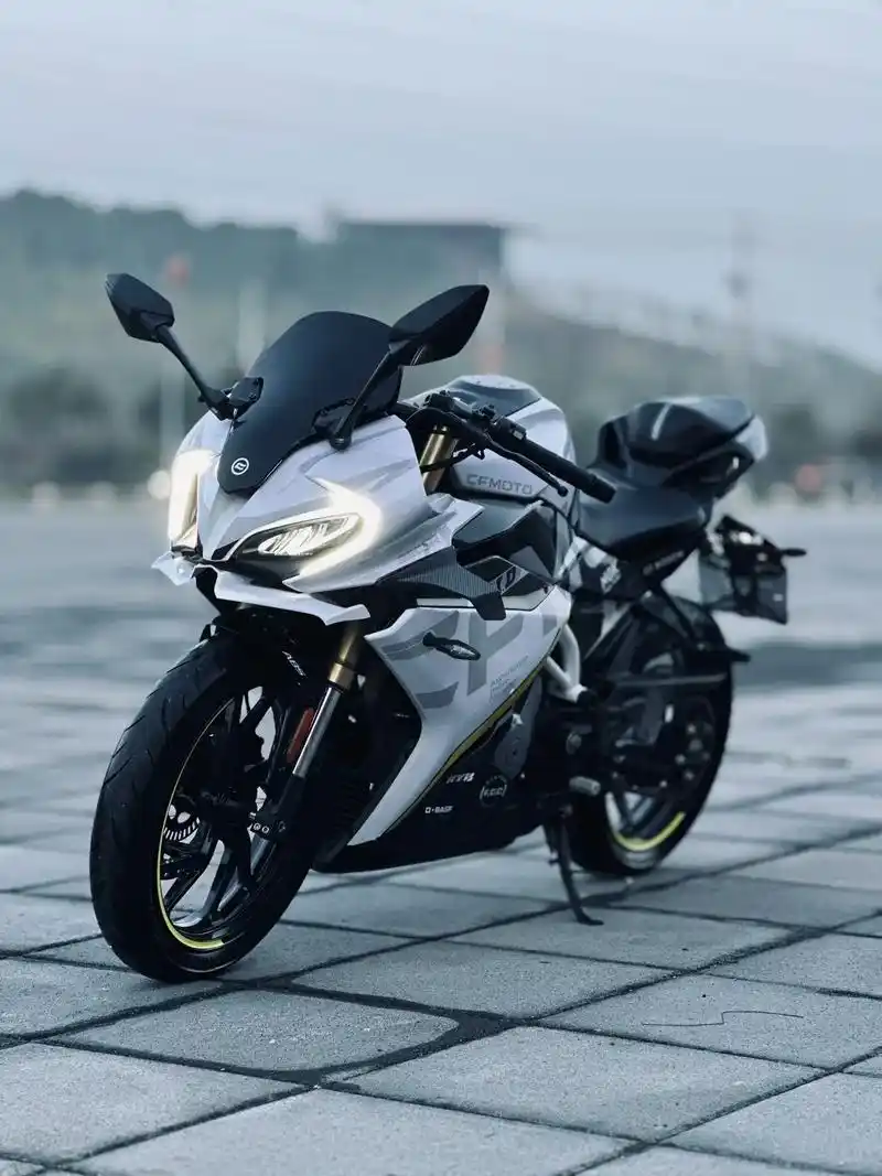 22年春风250m22单摇臂.#摩托车 #机车 #每个男人都 - 抖音