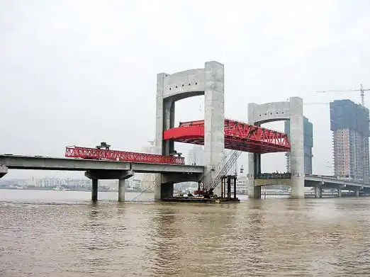 p>瓯南大桥(ounan bridge),又称鳌江三桥,是中国浙江省温州市境内