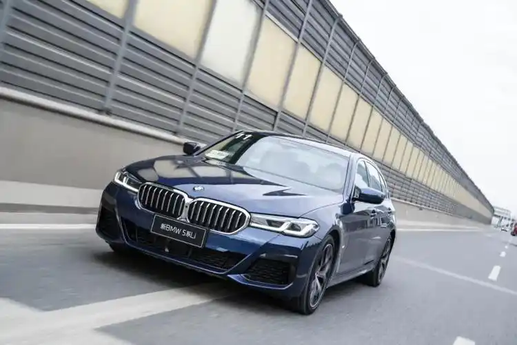 均衡才是核心定义试驾新款bmw530li行政型m运动套装版