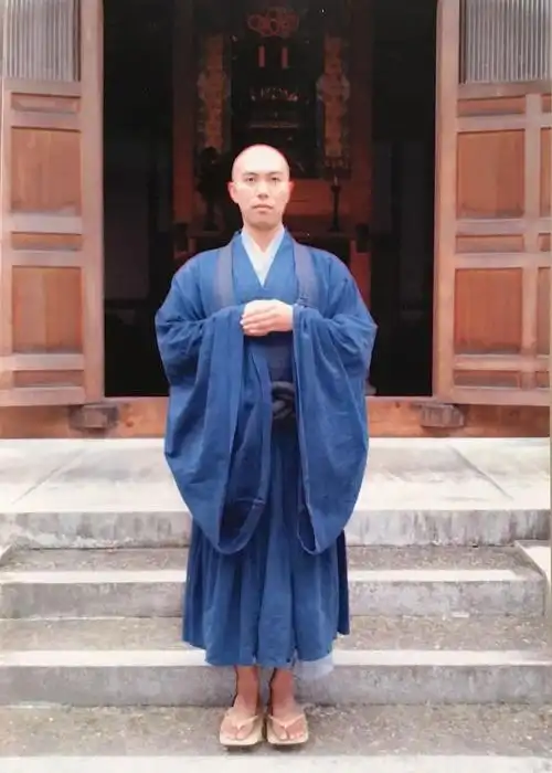 药师寺宽邦玩乐队的僧侣