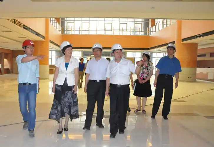 清华大学党委书记陈旭一行视察北京清华长庚医院