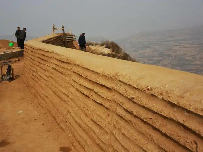 其它 芮城· 人工打墙         打土墙是儿时的记忆了.