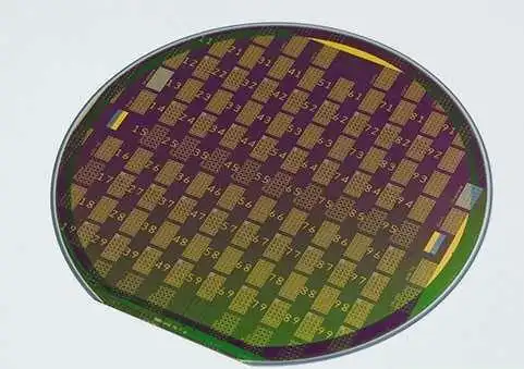 图为石墨烯芯片示意图近日,据媒体报道,已经有多家美企偷偷避开白宫