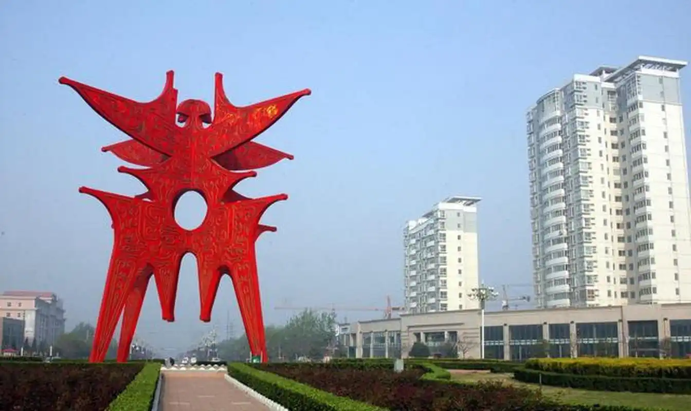 商丘——商字雕塑