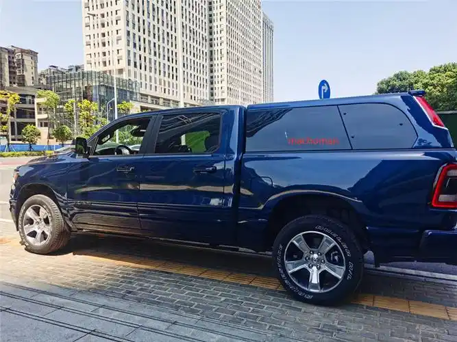 道奇公羊皮卡车改装高盖