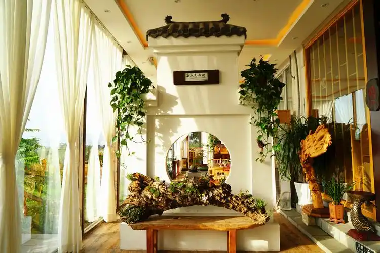 待到红杏出墙时,北京后花园中的云鼎居舍等你来住