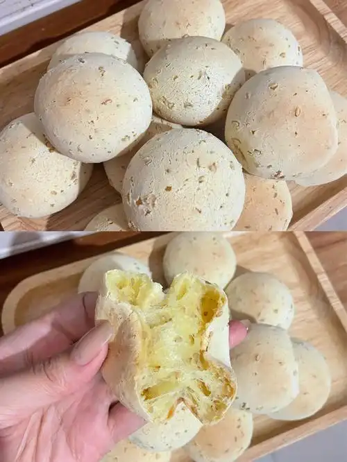 做法:1,牛奶,鸡蛋,盐搅拌均匀,小火加热2,微热的牛奶倒入麻薯预拌粉中