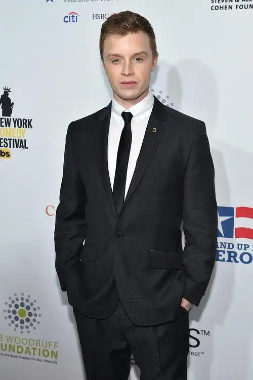 诺尔·费舍 noel fisher的图片