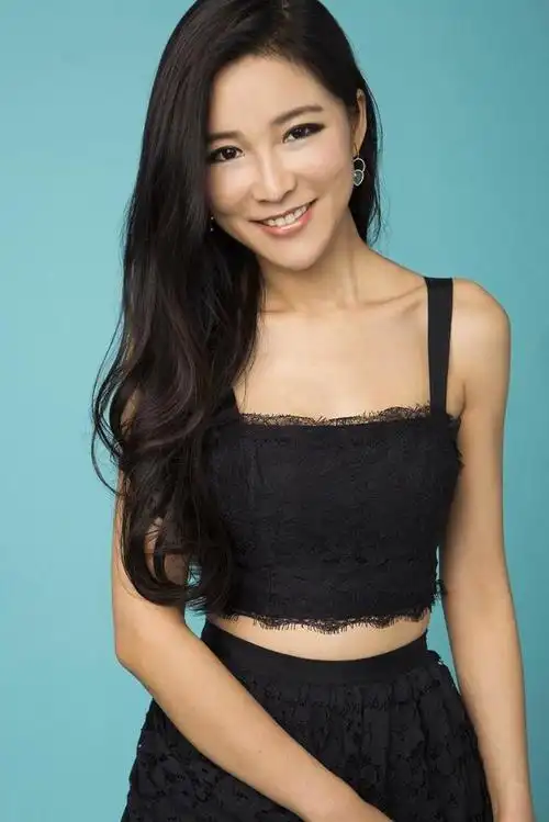 篮球女主播周玲安,身材饱满婀娜多姿,感情事却不顺心