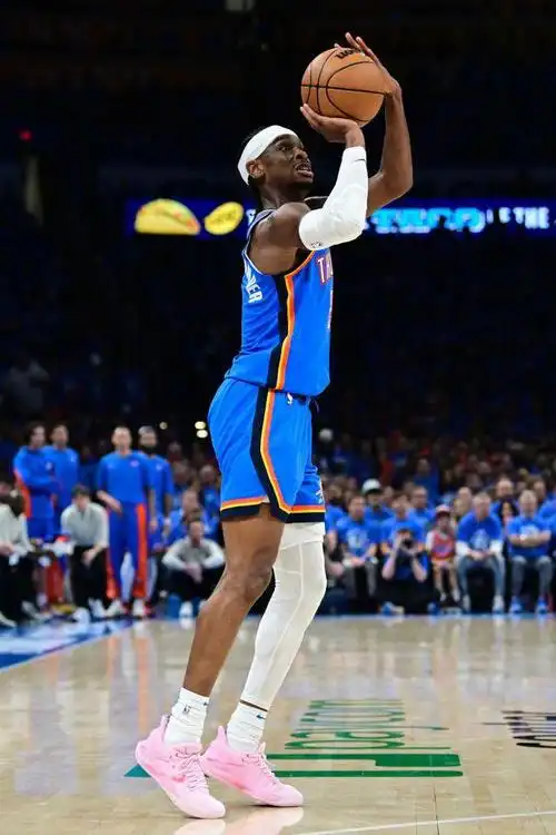 库里|华盛顿|凯里·欧文|克利夫兰骑士_网易订阅