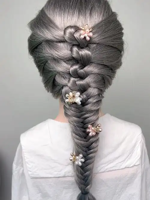 韩式发型鱼骨辫编发