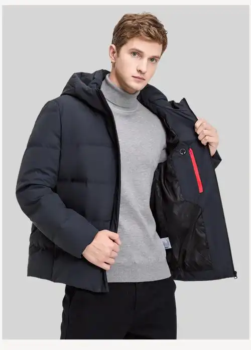 雪中飞羽绒服男连帽短款白鹅绒冬季时尚运动男装潮流羽绒保暖外套黑色