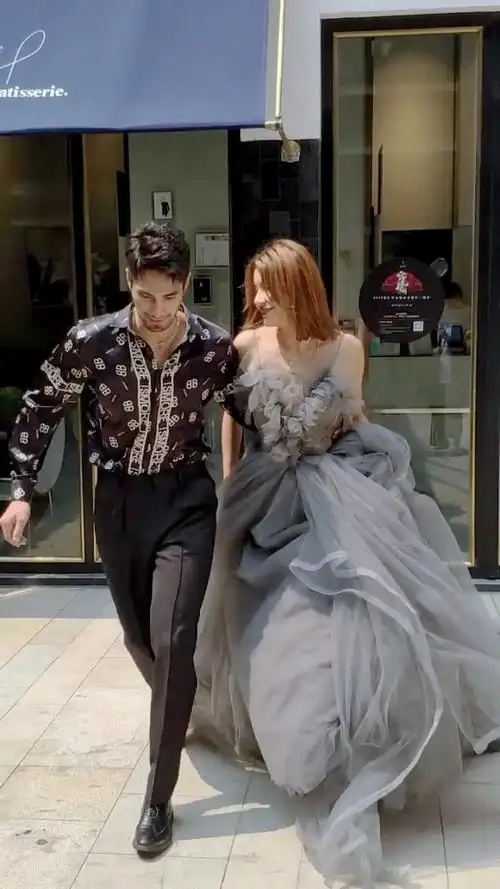 莎莎和大叔这六亲不认的步伐,真是太带感了!